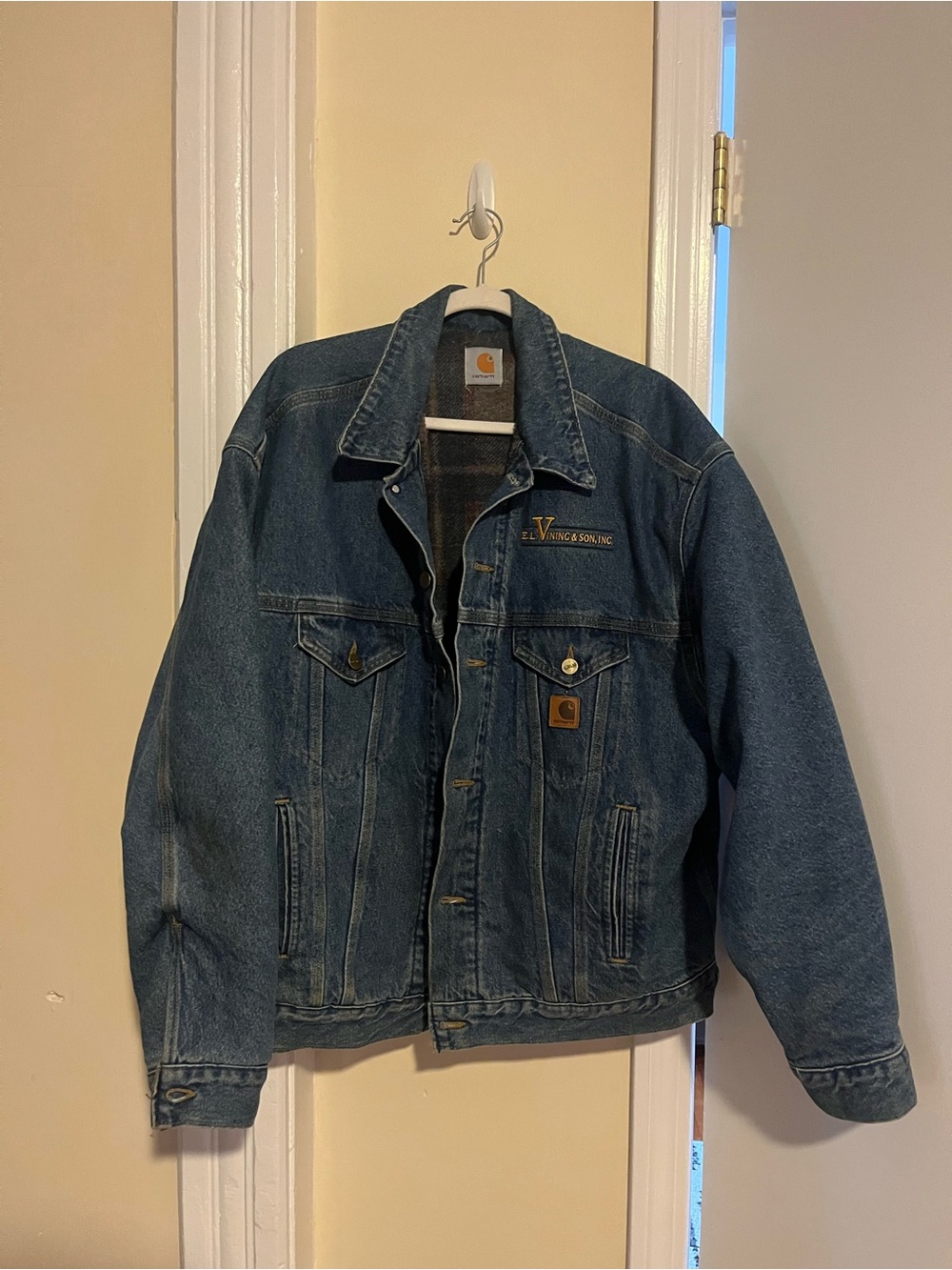 Carhartt Men’s Dark Blue Denim Jacket with Chest Logo